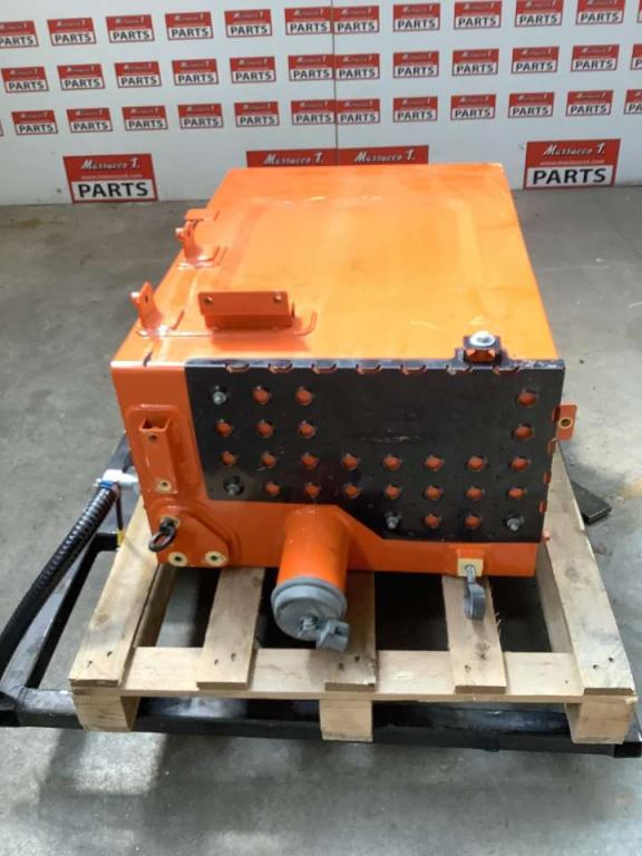 Diesel tank for Hitachi ZX135US-7 Photo 4