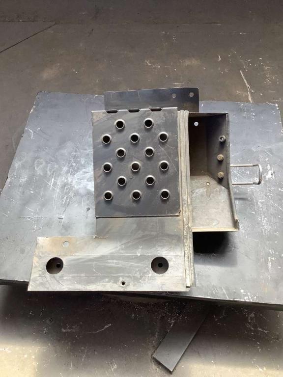 Hood and body panel for Hitachi ZX 135-5 Photo 1