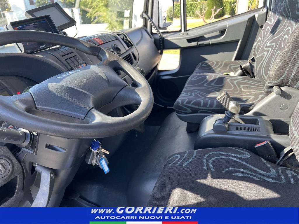 Iveco Eurocargo 120E22 Photo 12