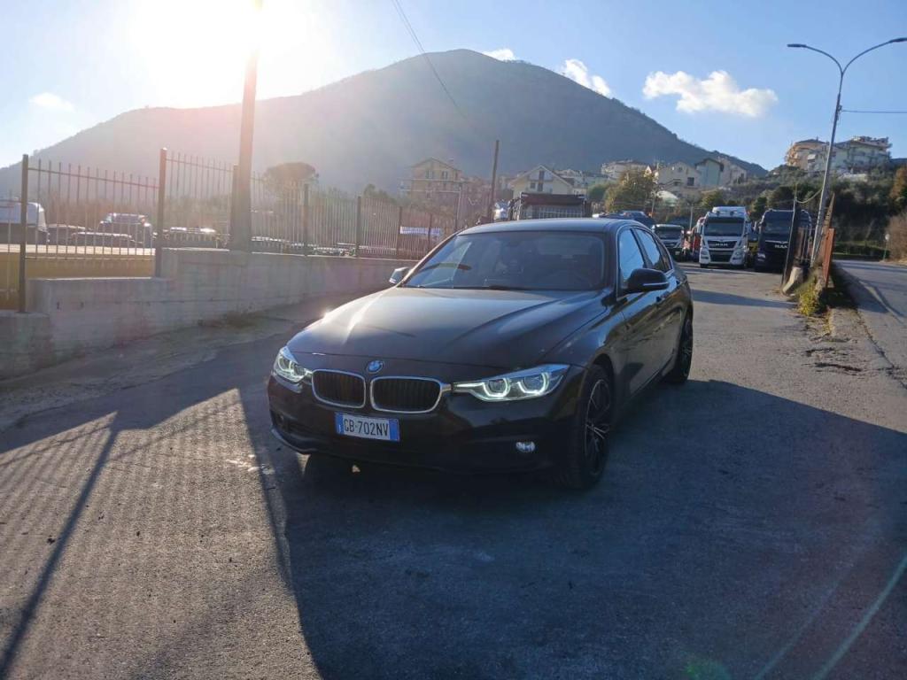 BMW SERIE 3 MODELLO 320D Photo 15