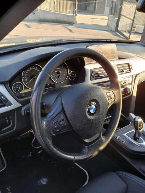 BMW SERIE 3 MODELLO 320D Photo 6