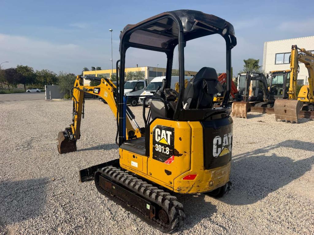 Caterpillar 301.8 Photo 1