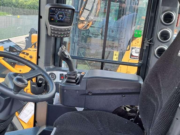 Hyundai HL955A Photo 14