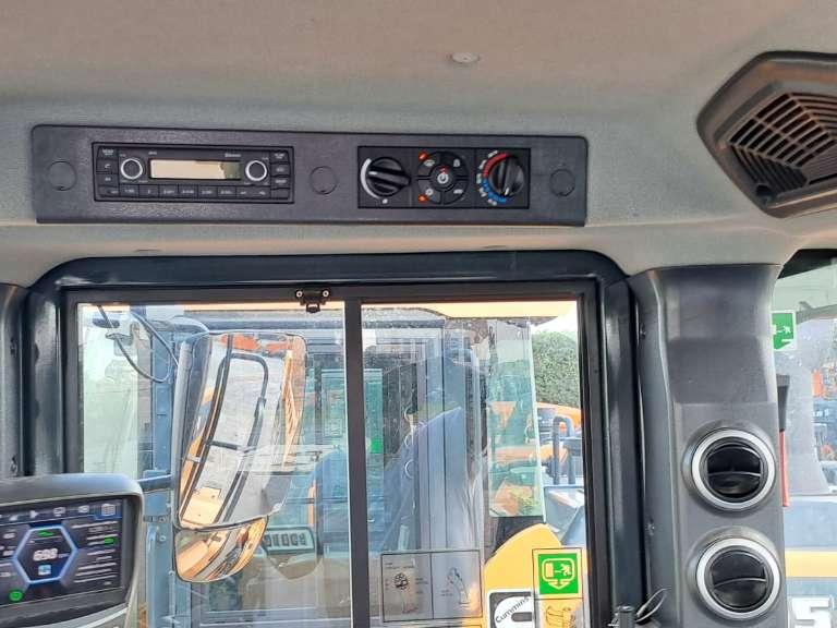 Hyundai HL955A Photo 17