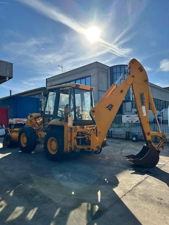 JCB 2DX Photo 6