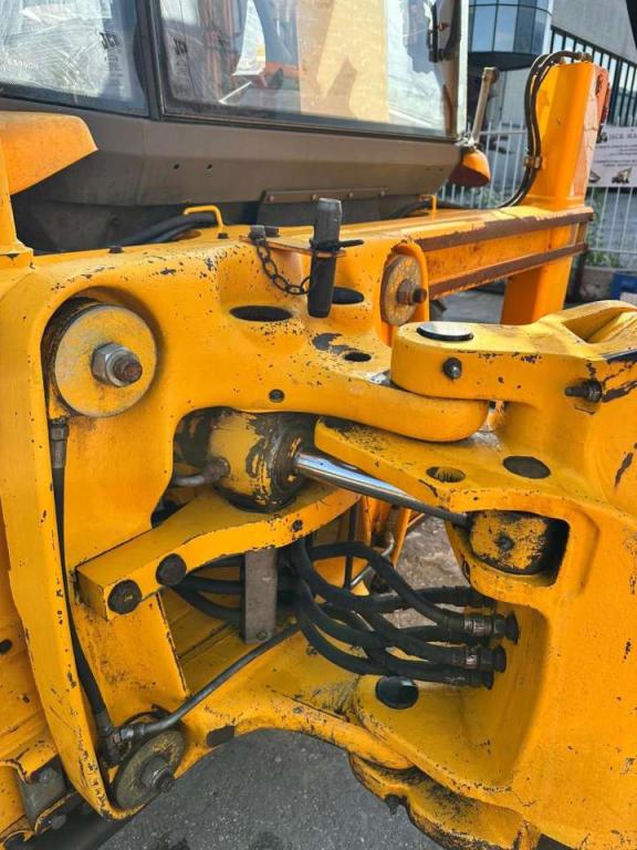 JCB 2DX Photo 8