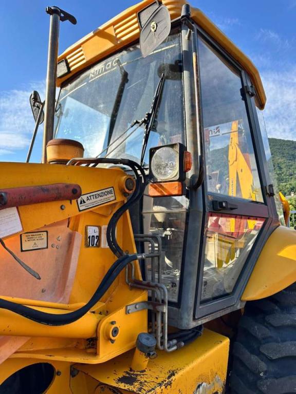 JCB 2DX Photo 9