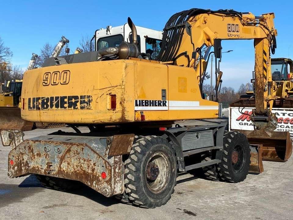 Liebherr A900B Litronic Photo 13