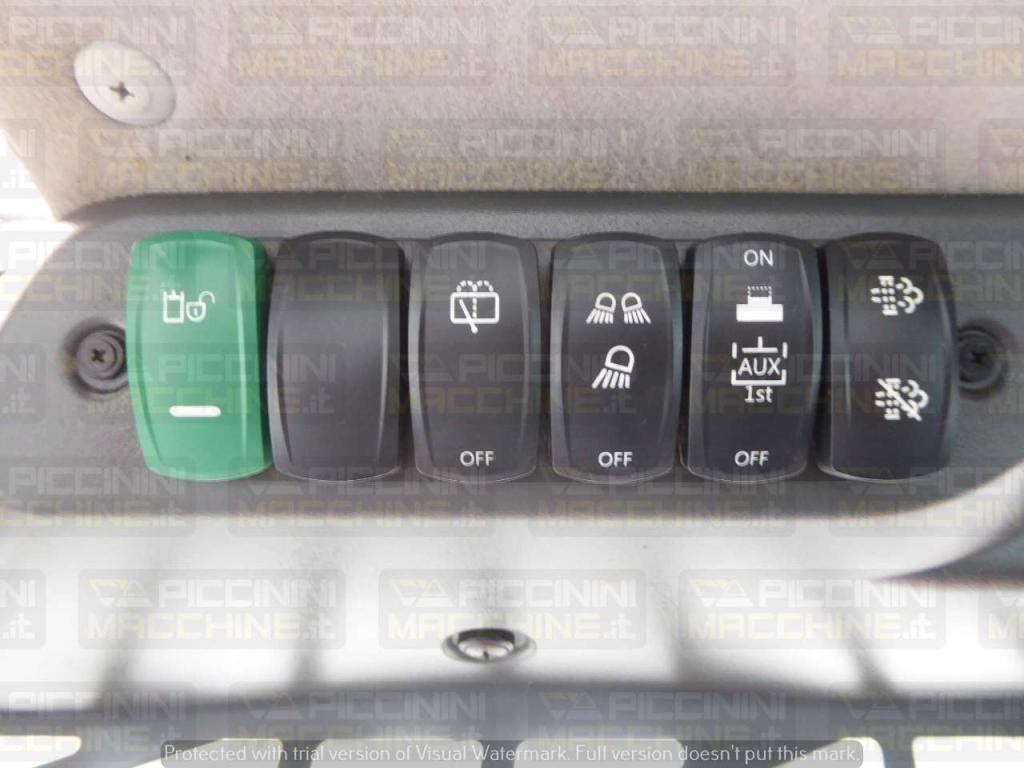 Takeuchi TL6R Photo 23