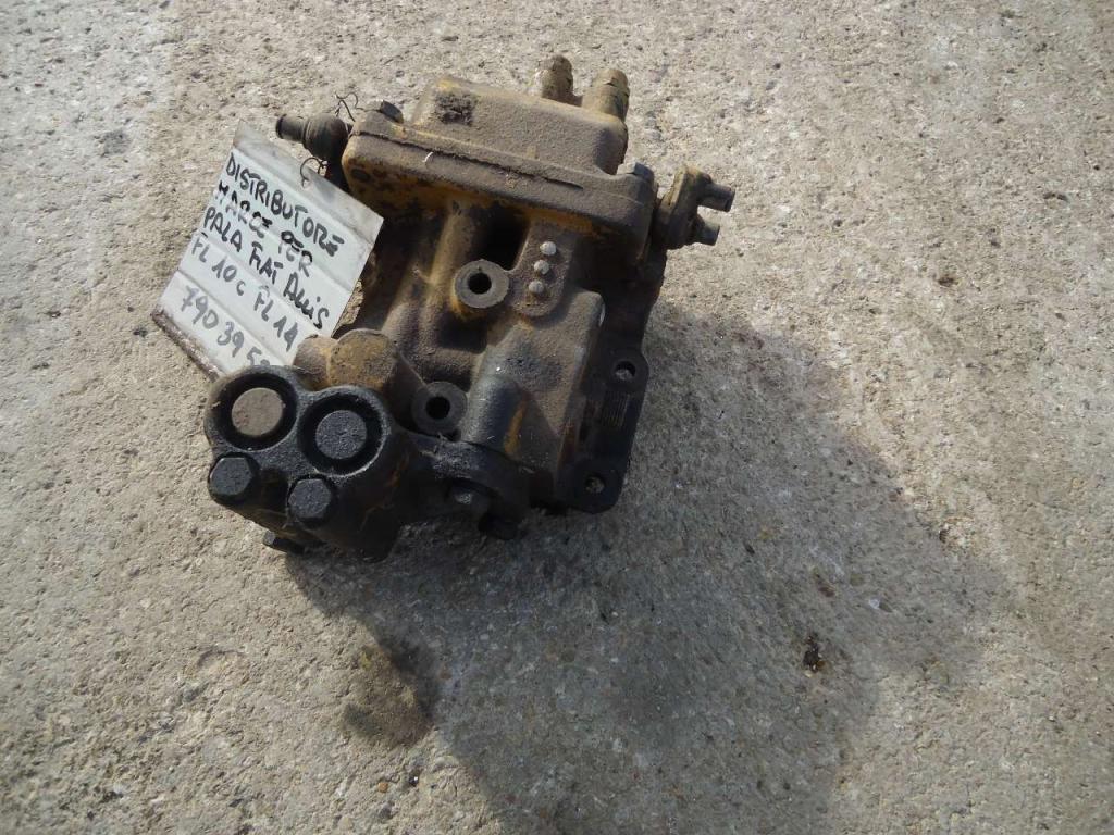 Gearshift for Fiat Allis FL10C - FL14C - CODICE 79039539 - Photo 4