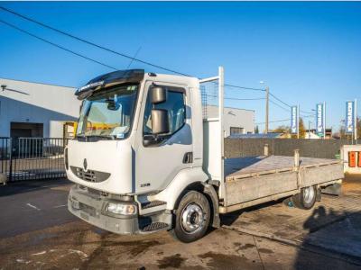 Renault MIDLUM 220 (12T) DXI sold by Braem NV