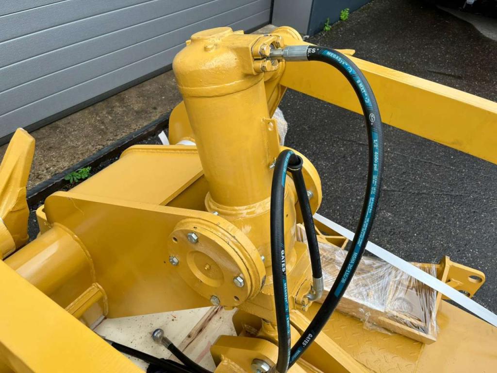 D6T D6R Ripper with 1 Cylinder Ripper Photo 12