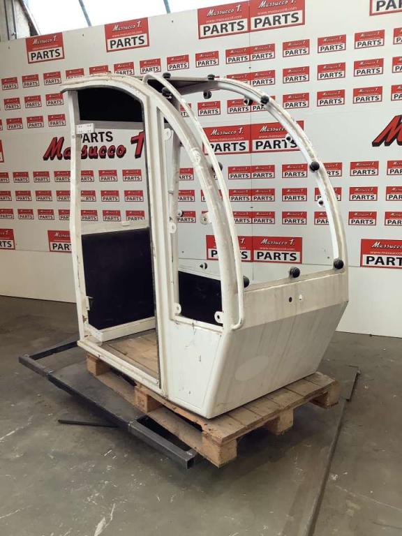 Cab for Multitel MJ450 Photo 1