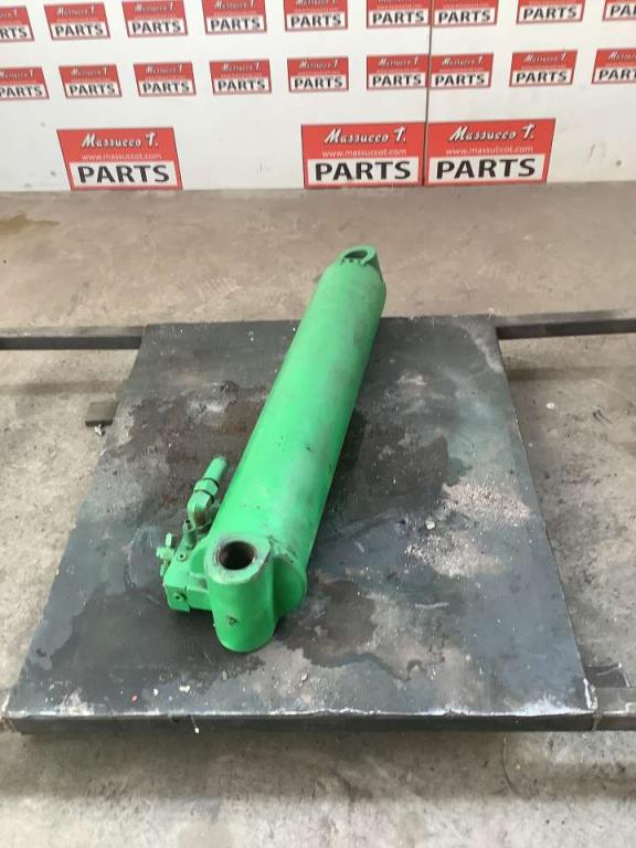 Lifting piston for Merlo P28.8 Photo 1