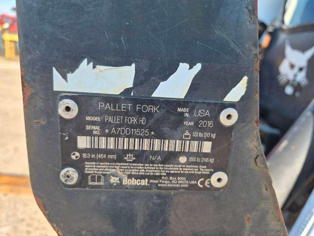 Bobcat T 76 Photo 9