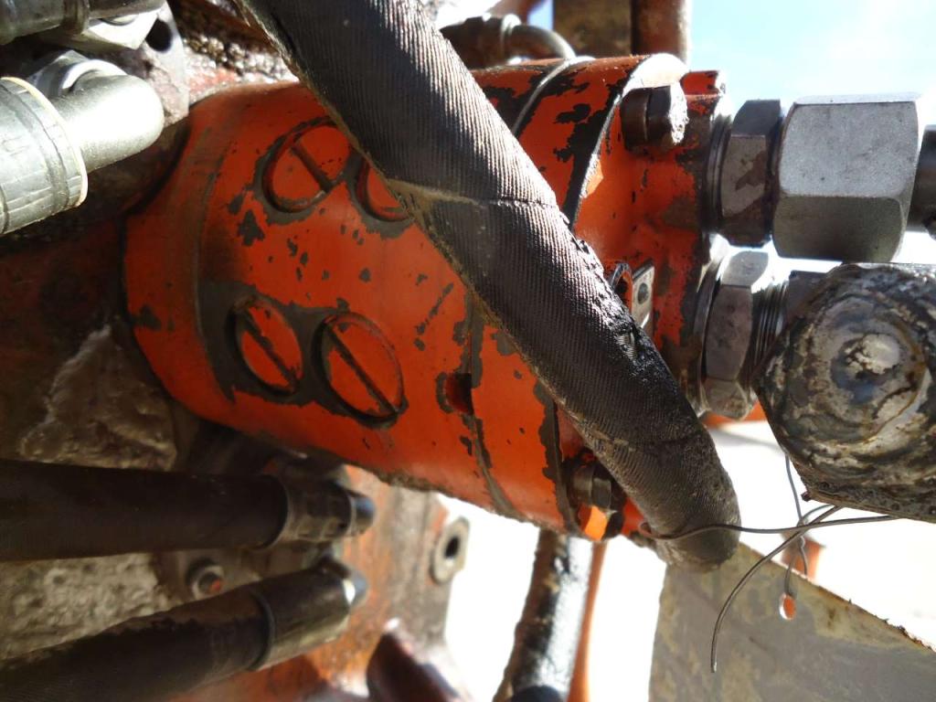 Power steering pump for Fiat Hitachi FR220 Photo 2