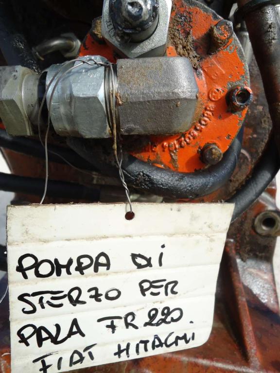 Power steering pump for Fiat Hitachi FR220 Photo 3