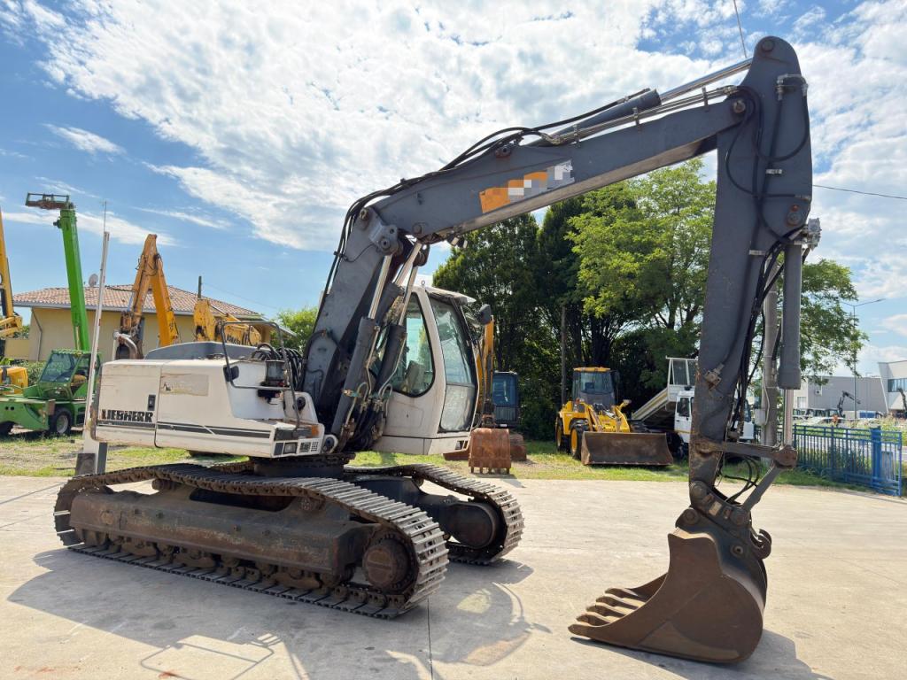 Liebherr R 900 C Litronic Photo 2