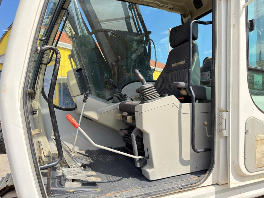 Liebherr R 900 C Litronic Photo 8