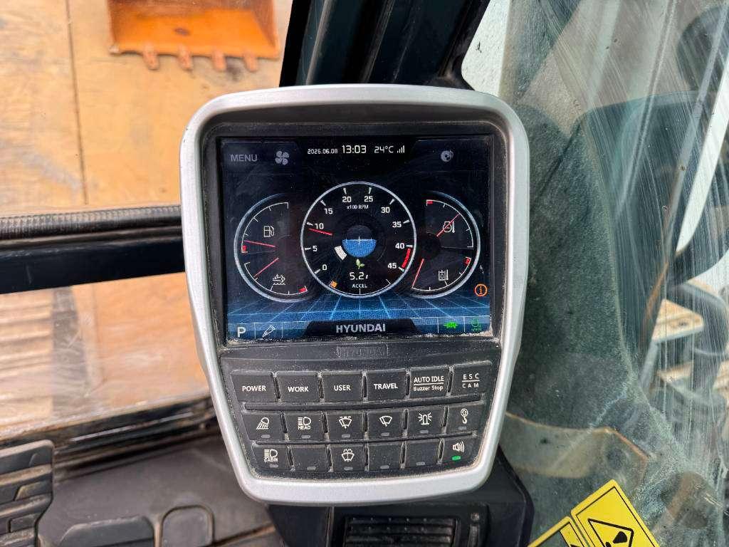 Hyundai HX380AL - Hammer Lines / Quick Coupler Photo 10