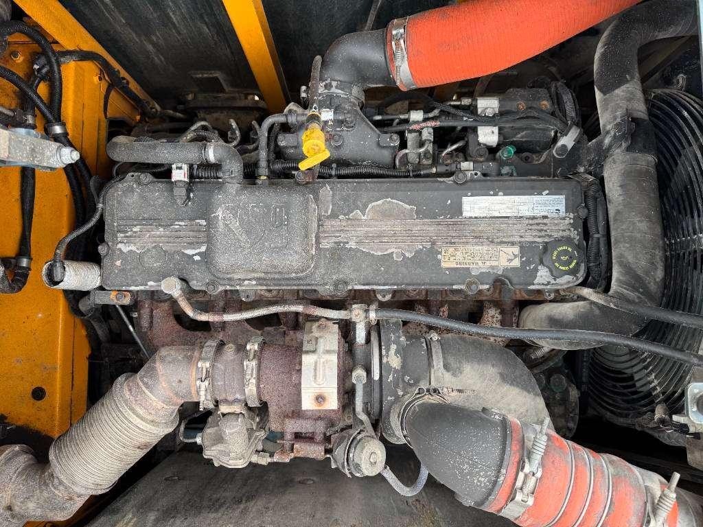 Hyundai HX380AL - Hammer Lines / Quick Coupler Photo 28