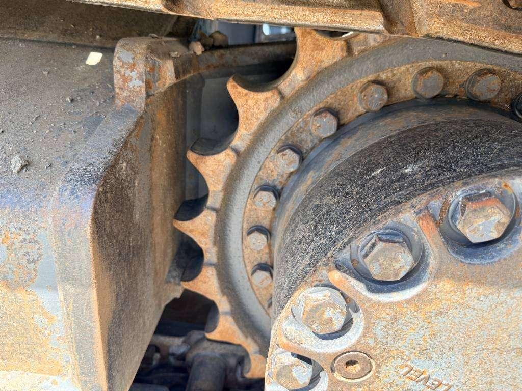 Volvo EC300E L Photo 20
