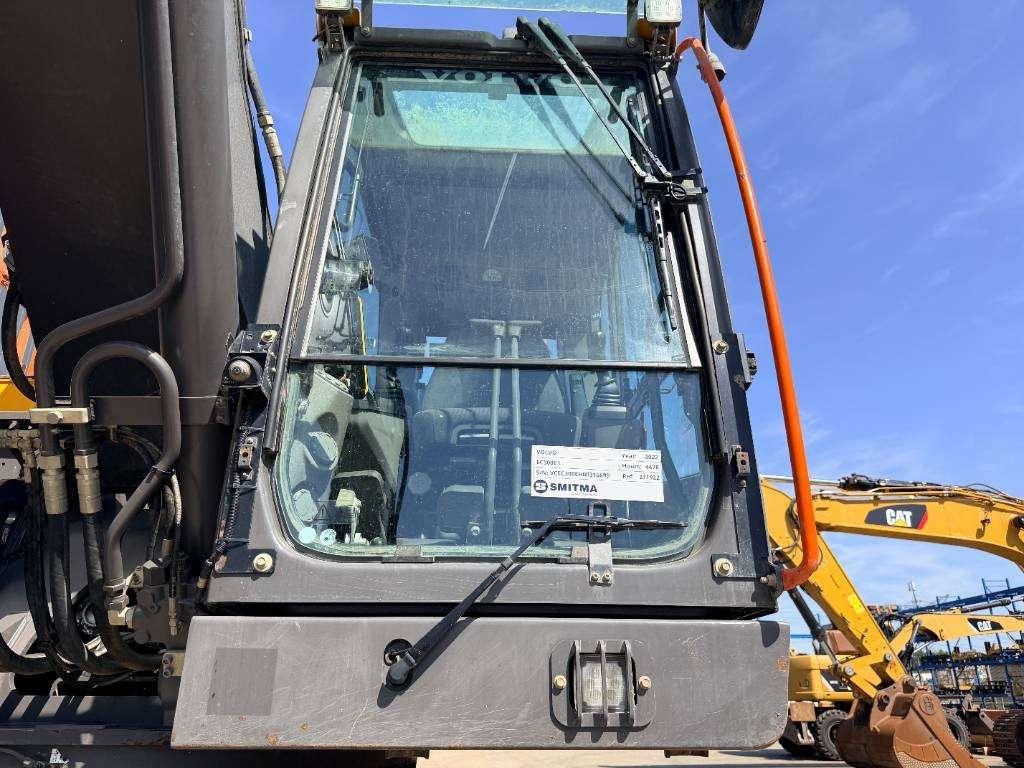 Volvo EC300E L Photo 29