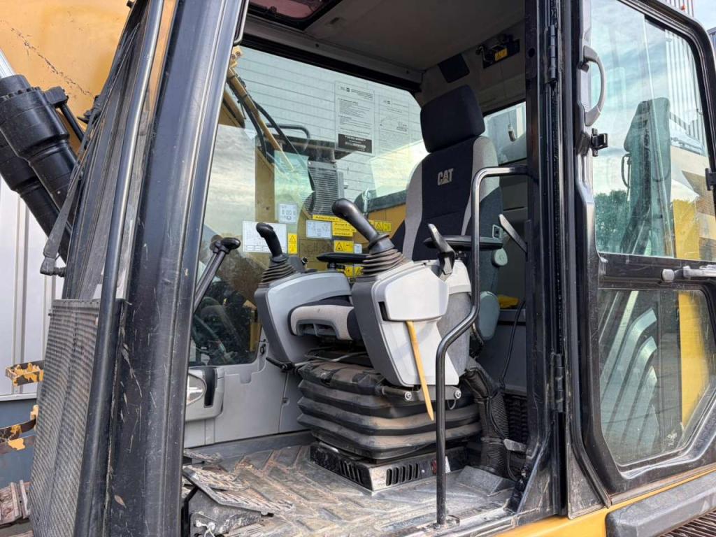 Caterpillar 320ELRR Photo 20