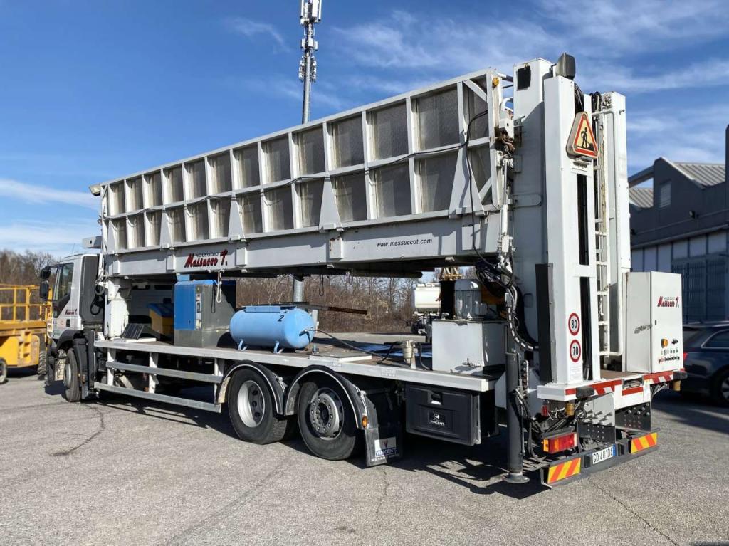 Iveco 310 EEV Photo 3