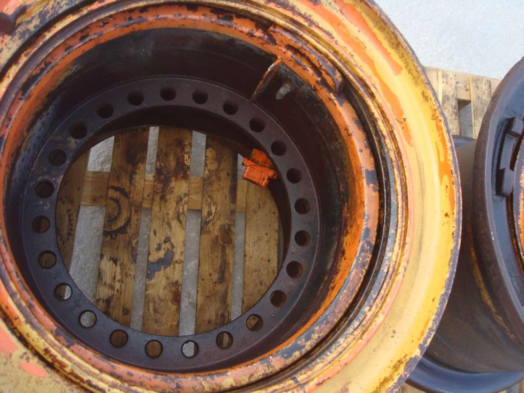 Rim for Hitachi LX290 Photo 2