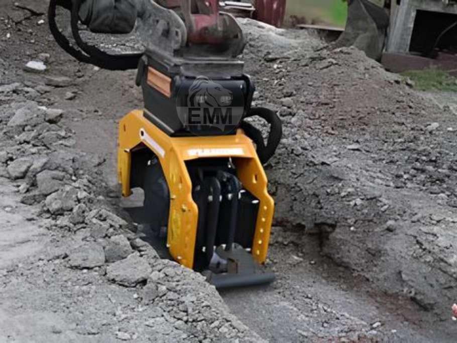EMM Piastra vibrante escavatore 14 /20 ton Photo 2