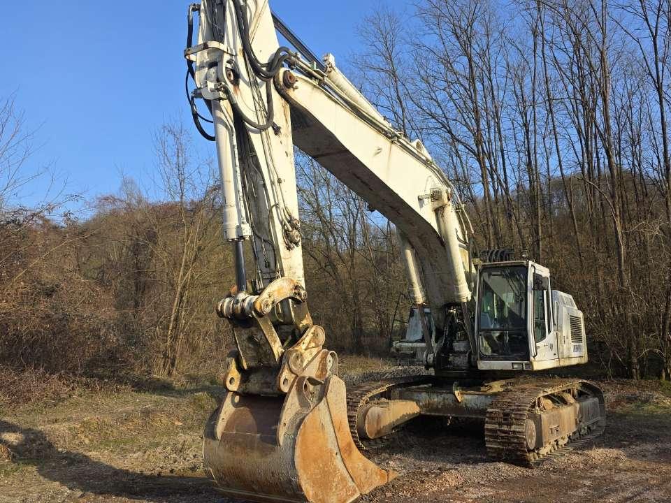 Liebherr R954B HD Photo 2