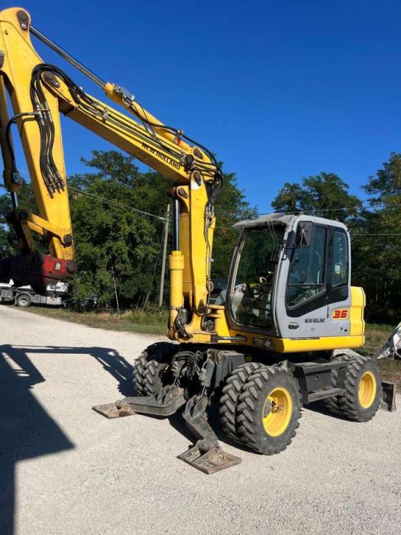 New Holland MH3.6 Photo 1