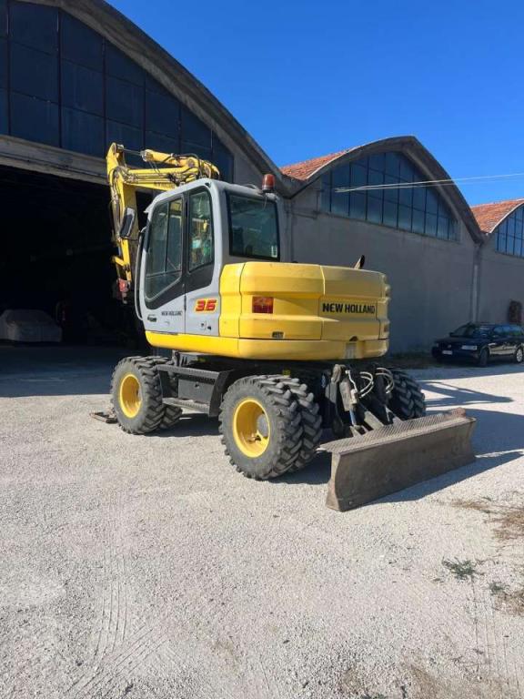 New Holland MH3.6 Photo 4