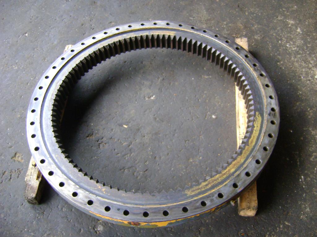 Slewing ring for Liebherr R 912 Photo 1