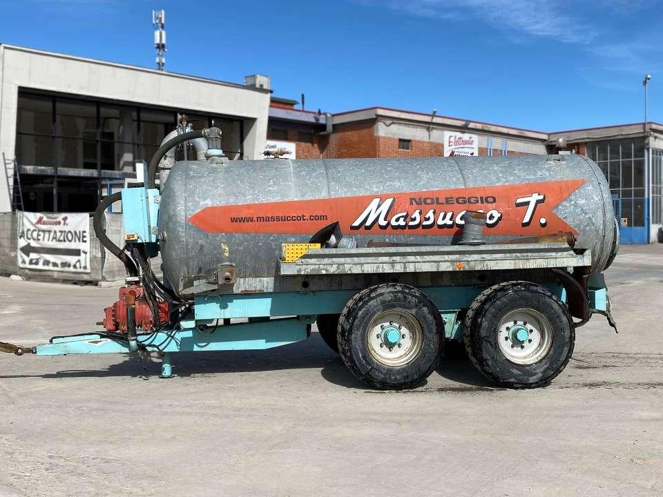 Vaia MB 141 Photo 2
