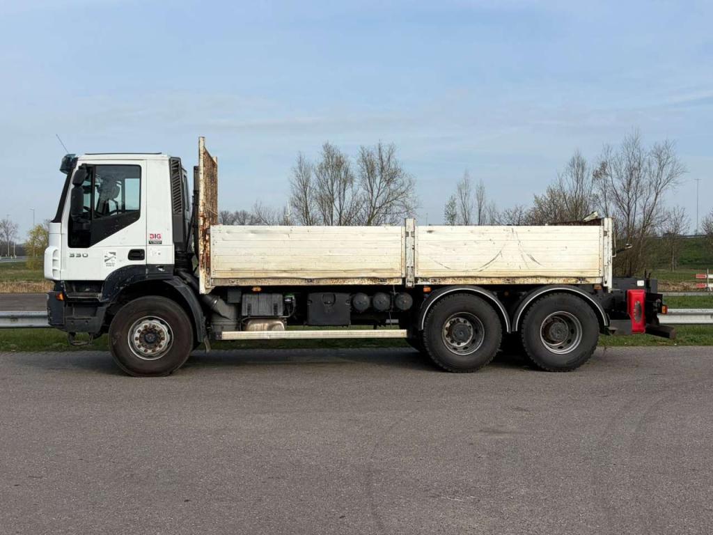Iveco 330 6x4 Photo 2