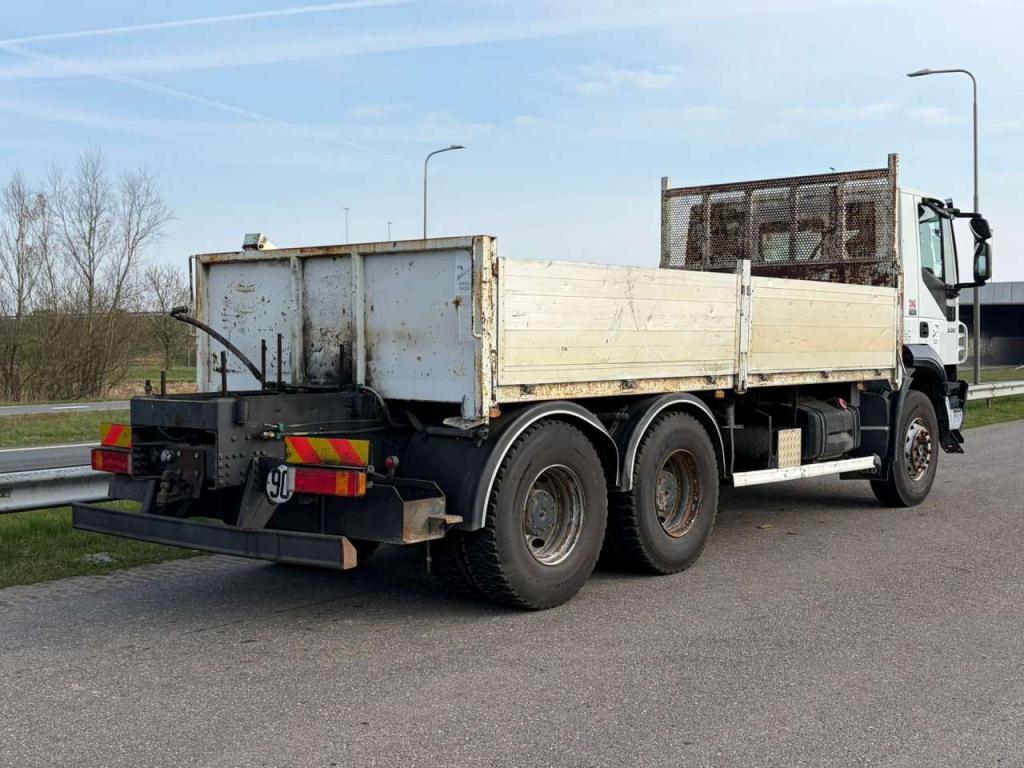 Iveco 330 6x4 Photo 5