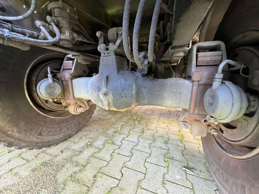 Iveco 330 6x4 Photo 7