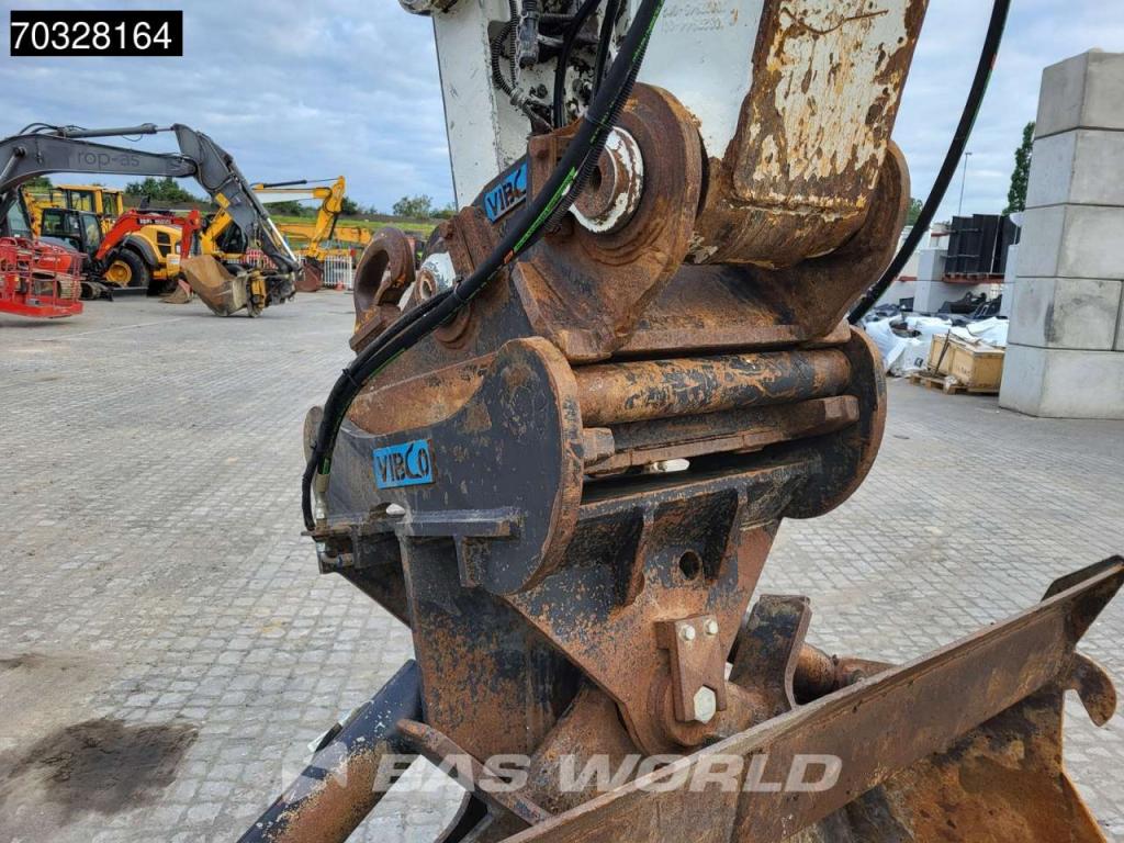 Liebherr R926 LC R926 LC Photo 14
