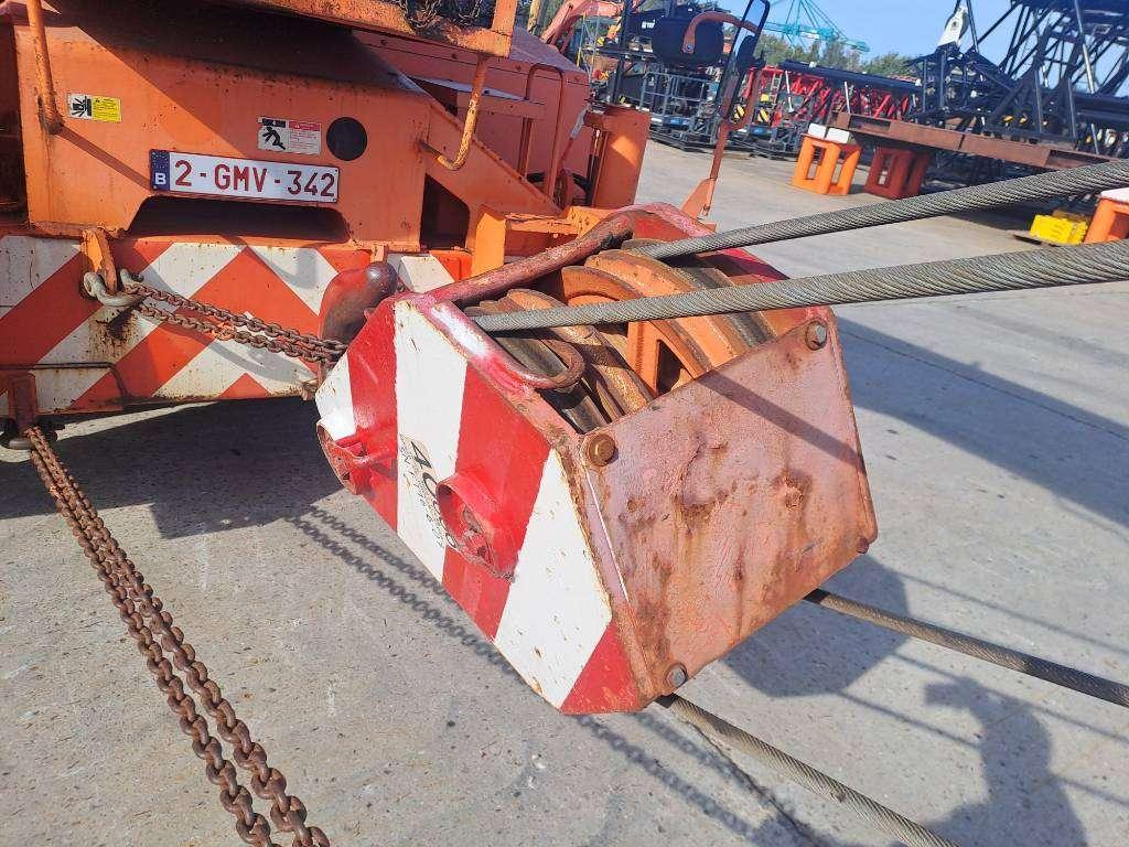 Tadano GR550EX (+ JIB 17m) Photo 16
