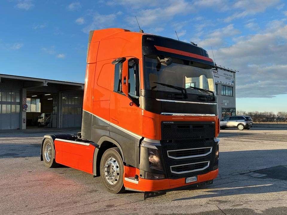 Volvo FH 540 42T 4x2 Photo 22