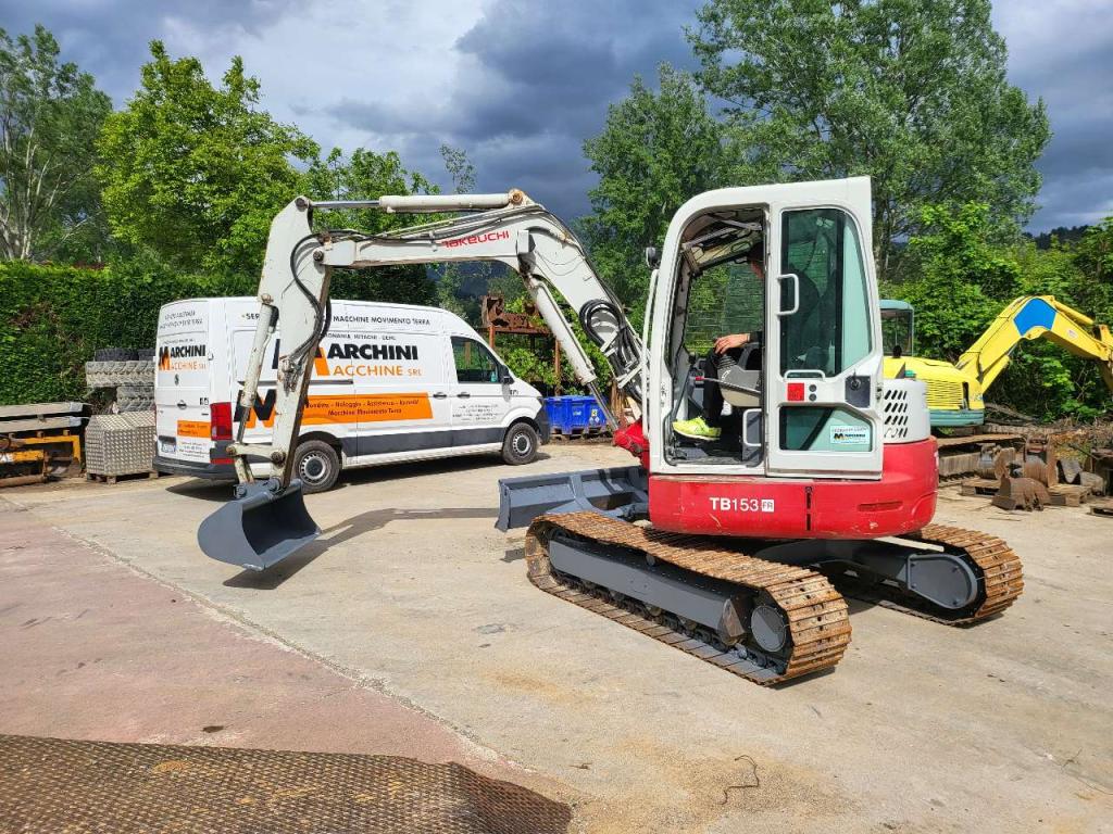 Takeuchi TB 153 FR Photo 2