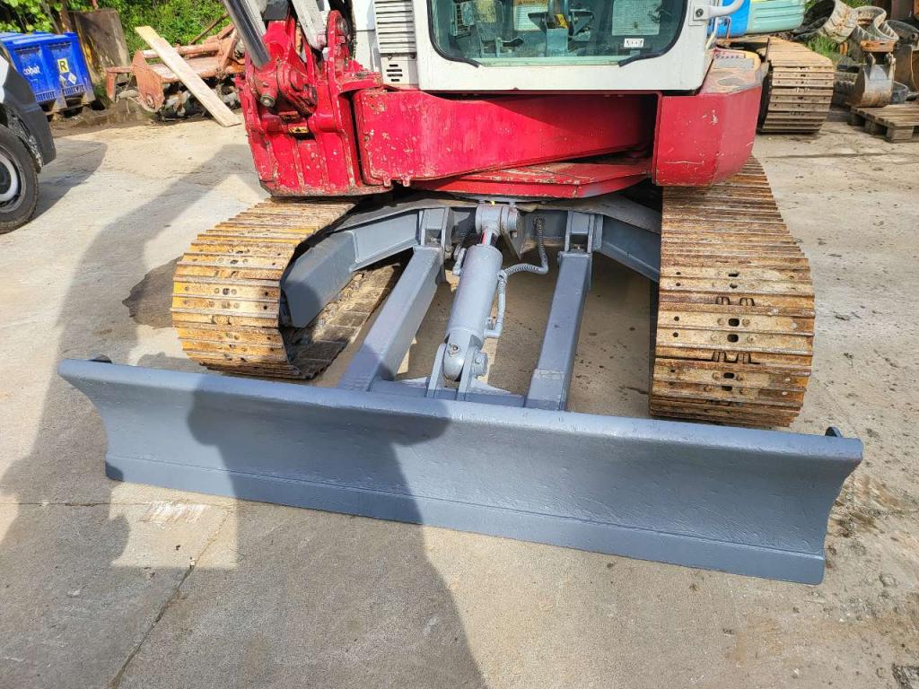 Takeuchi TB 153 FR Photo 9