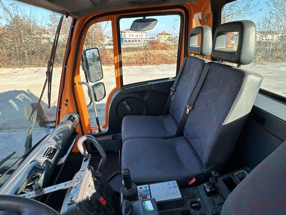 Mercedes-Benz Unimog 405-10 4X4 Photo 10