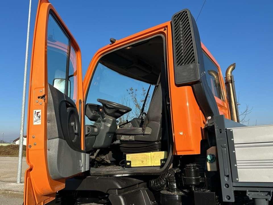 Mercedes-Benz Unimog 405-10 4X4 Photo 8