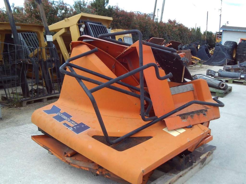 Hood and body panel for Fiat Kobelco W190 Photo 3