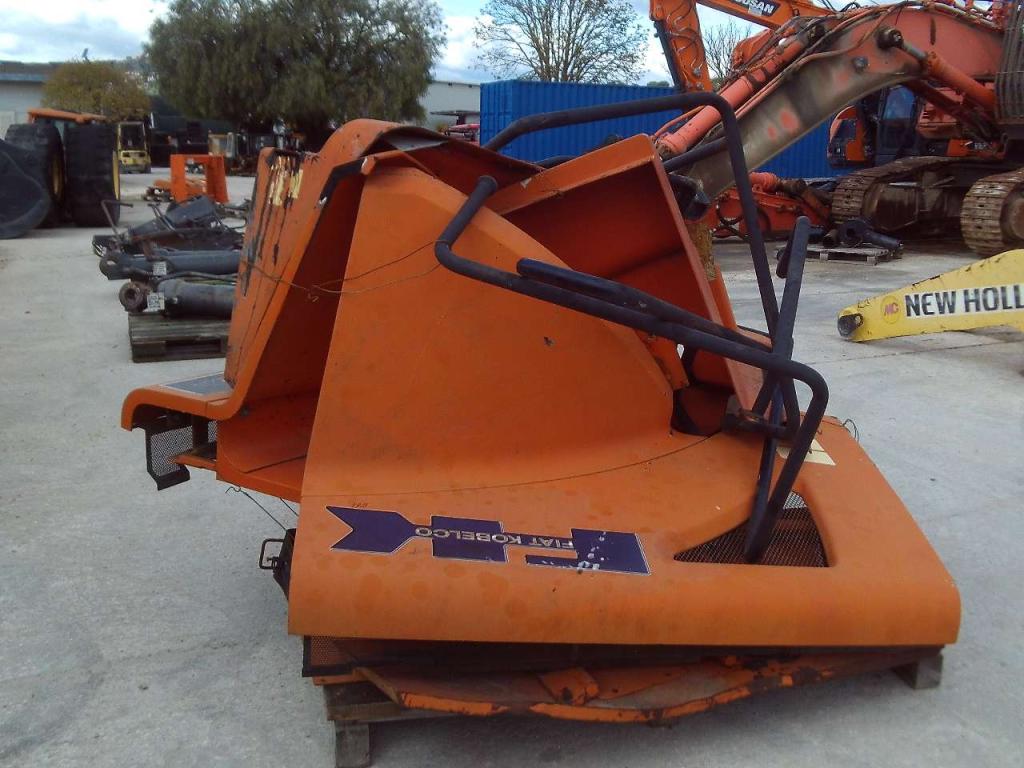 Hood and body panel for Fiat Kobelco W190 Photo 4