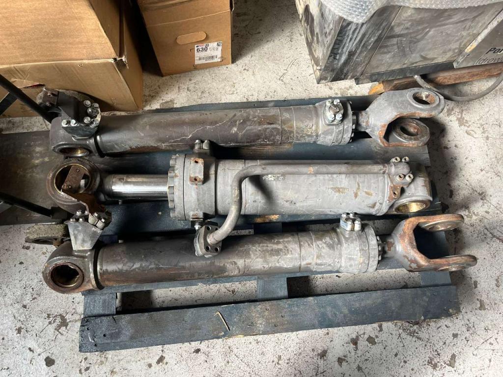 Volvo Braccio, Pistoni, Attacco rapido, Assale for Volvo L60H Photo 2