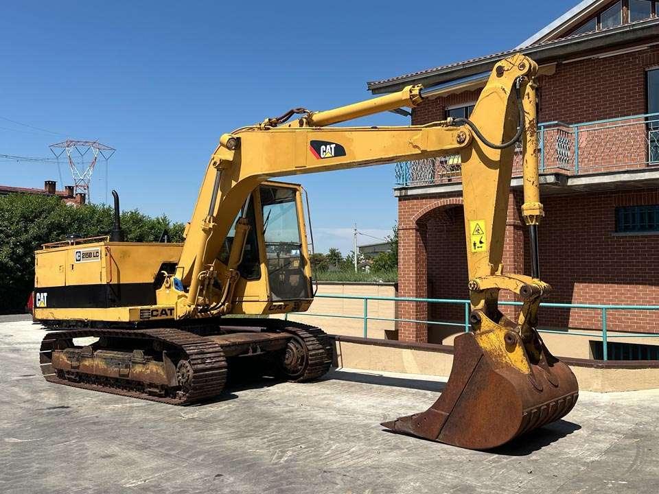 Caterpillar 215B LC Photo 16